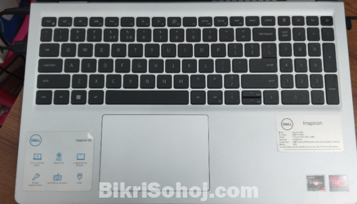 Dell Inspiron 3525 8GB RAM 512GB SSD 15.6inch display